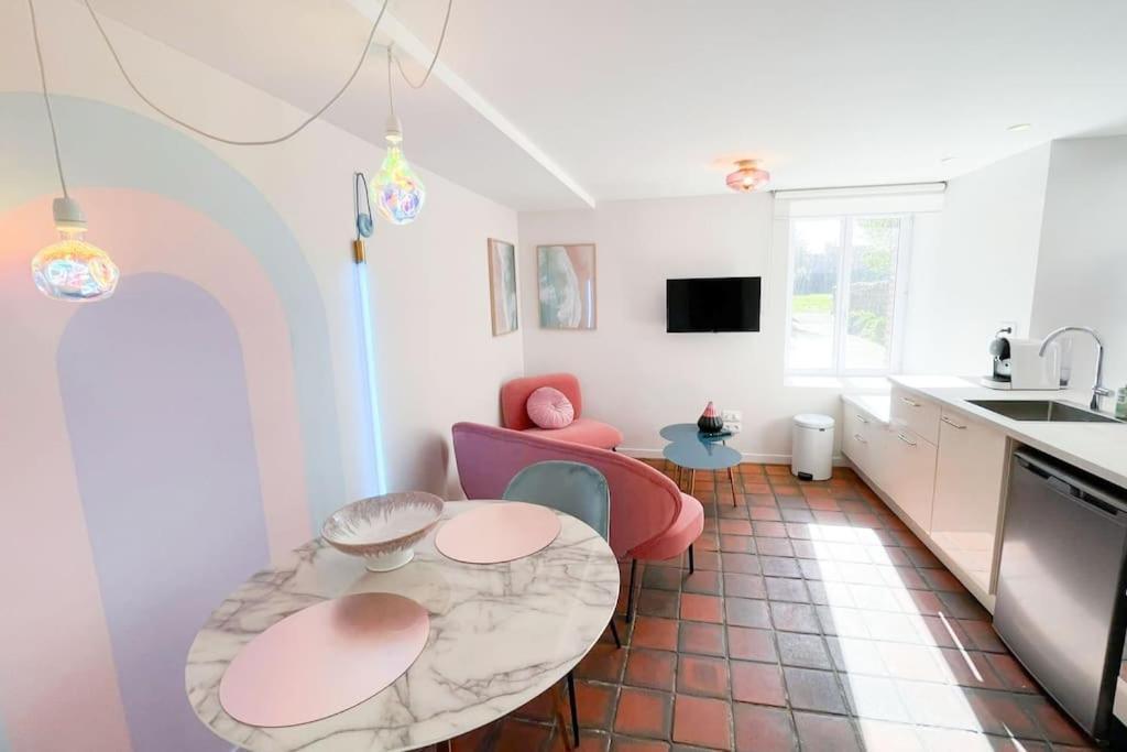 Aquaroom Rdc - 50m - Rue Gratuite *